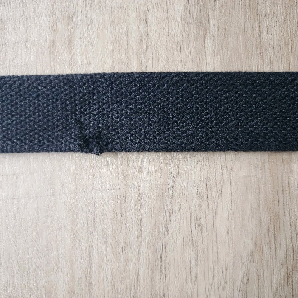 VINEYARD VINES BELT SIZE 30 NEW CANAAN FOOTBALL MENS LEATHER CANVAS HIGH SCHOOL - Picture 9 of 13